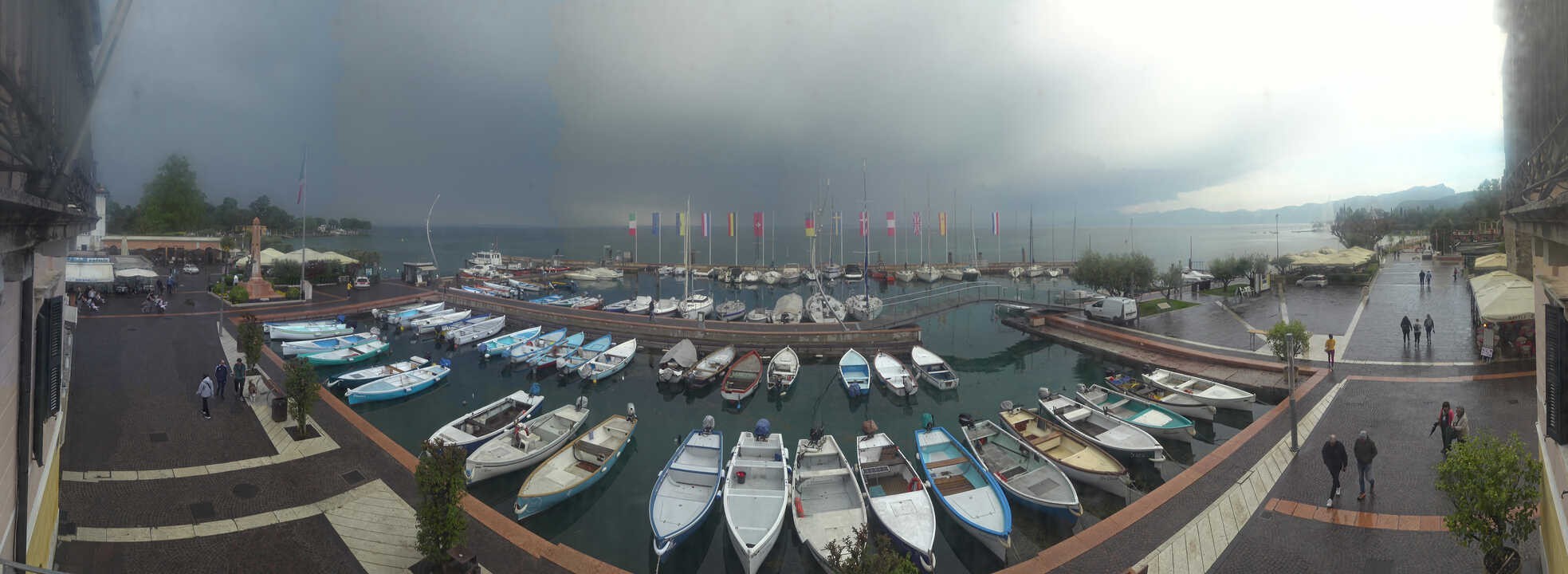 Archived image Webcam Lago di Garda - Harbour of Bardolino