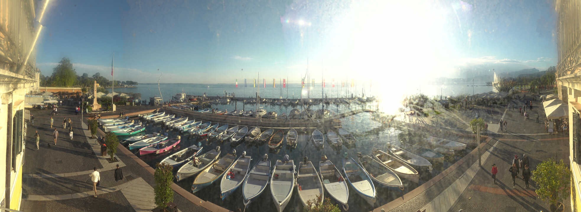 Archiv Foto Webcam Gardasee - Bardolino Hafen