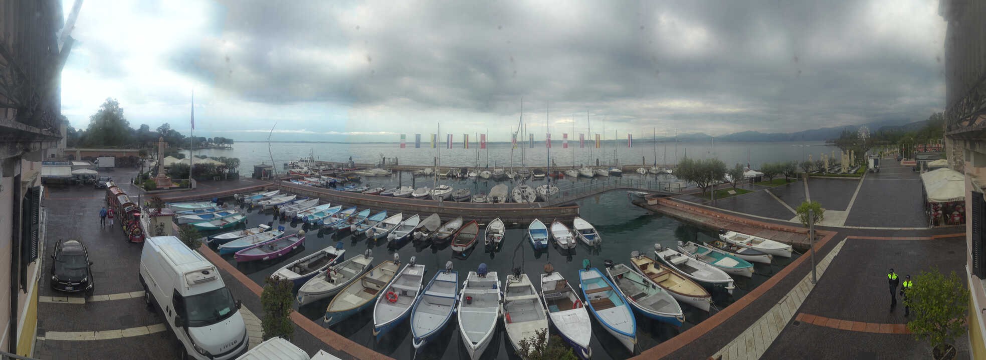 Archiv Foto Webcam Gardasee - Bardolino Hafen