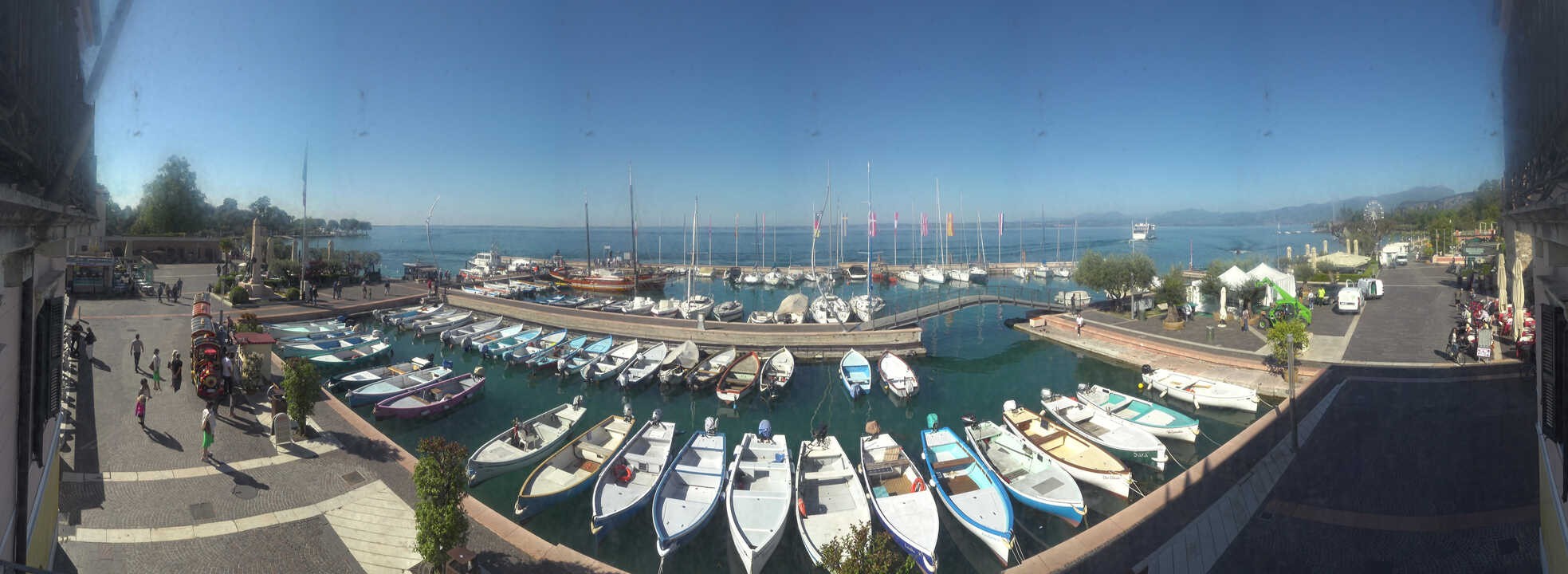 Archiv Foto Webcam Gardasee - Bardolino Hafen