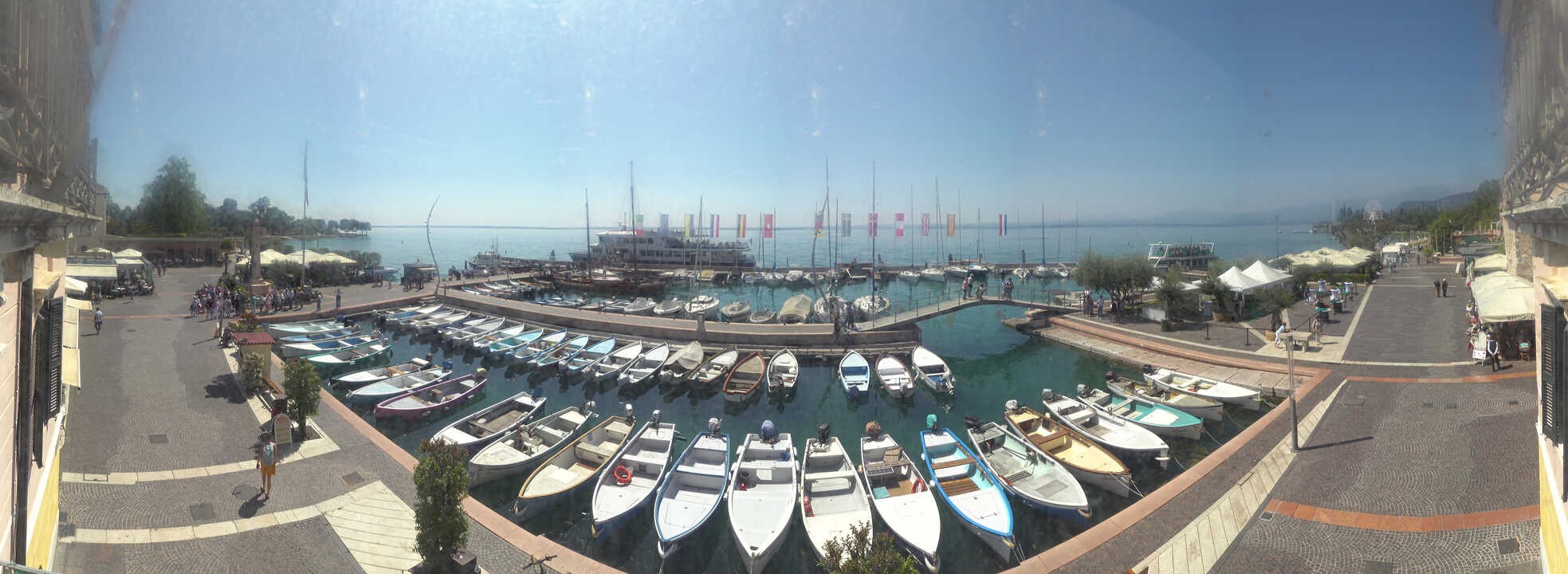 Archiv Foto Webcam Gardasee - Bardolino Hafen