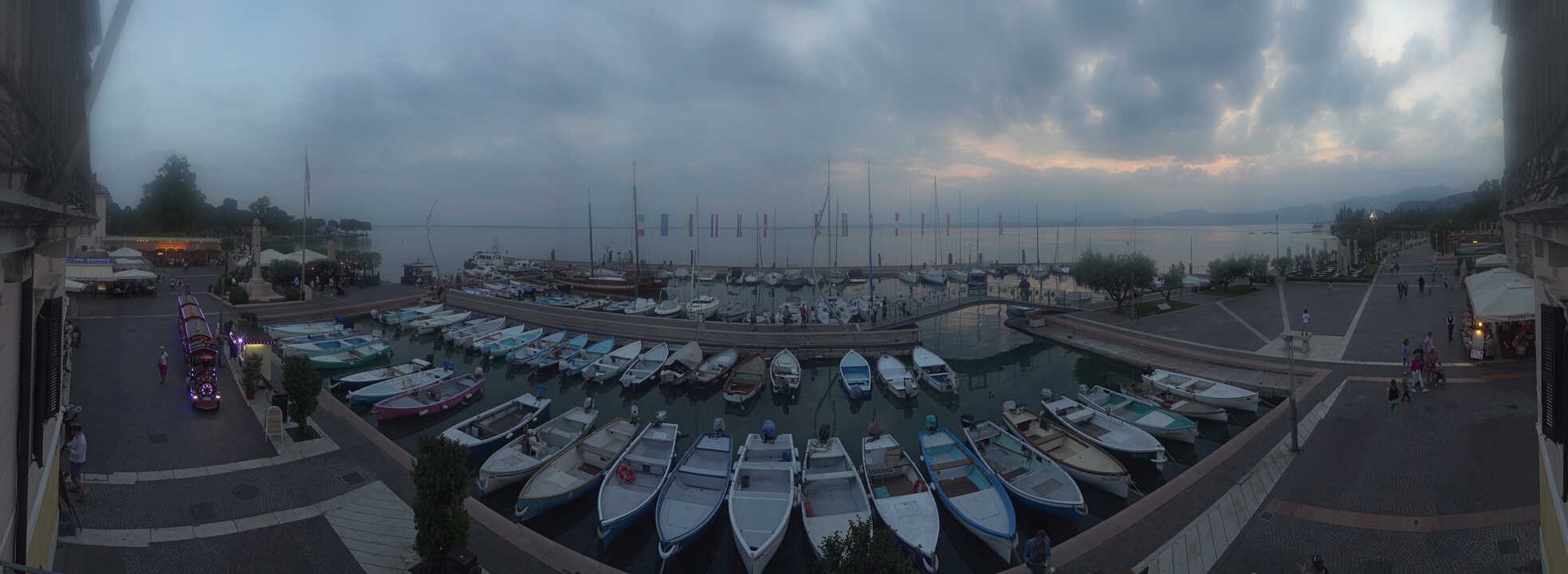 Archived image Webcam Lago di Garda - Harbour of Bardolino