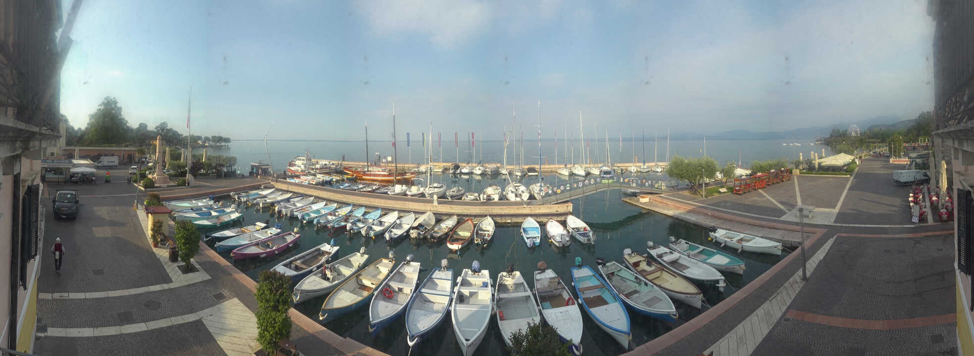 Archiv Foto Webcam Gardasee - Bardolino Hafen