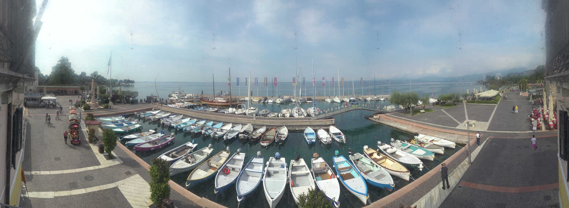 Archiv Foto Webcam Gardasee - Bardolino Hafen