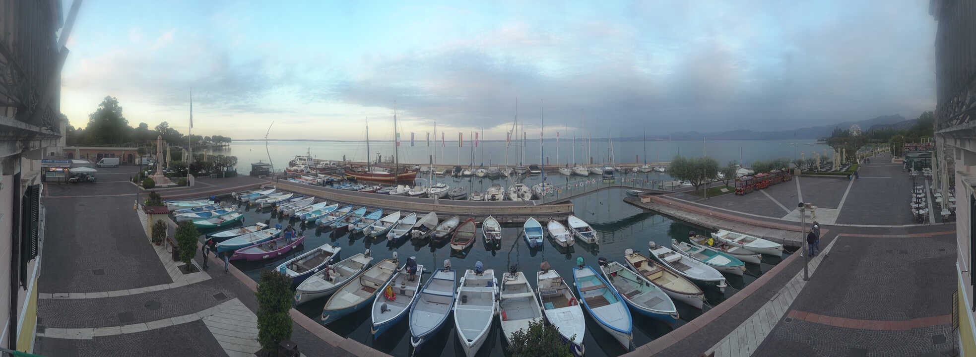 Archived image Webcam Lago di Garda - Harbour of Bardolino
