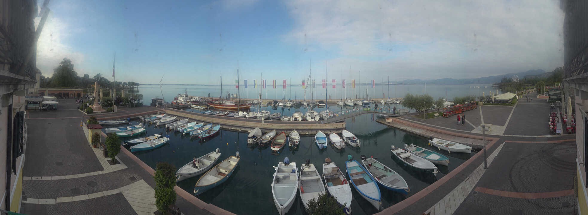 Archived image Webcam Lago di Garda - Harbour of Bardolino