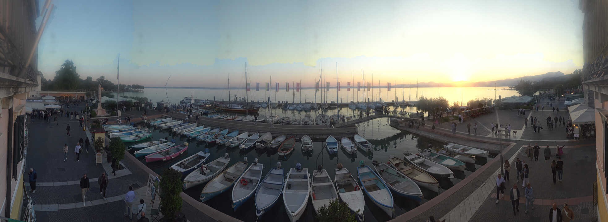 Archived image Webcam Lago di Garda - Harbour of Bardolino