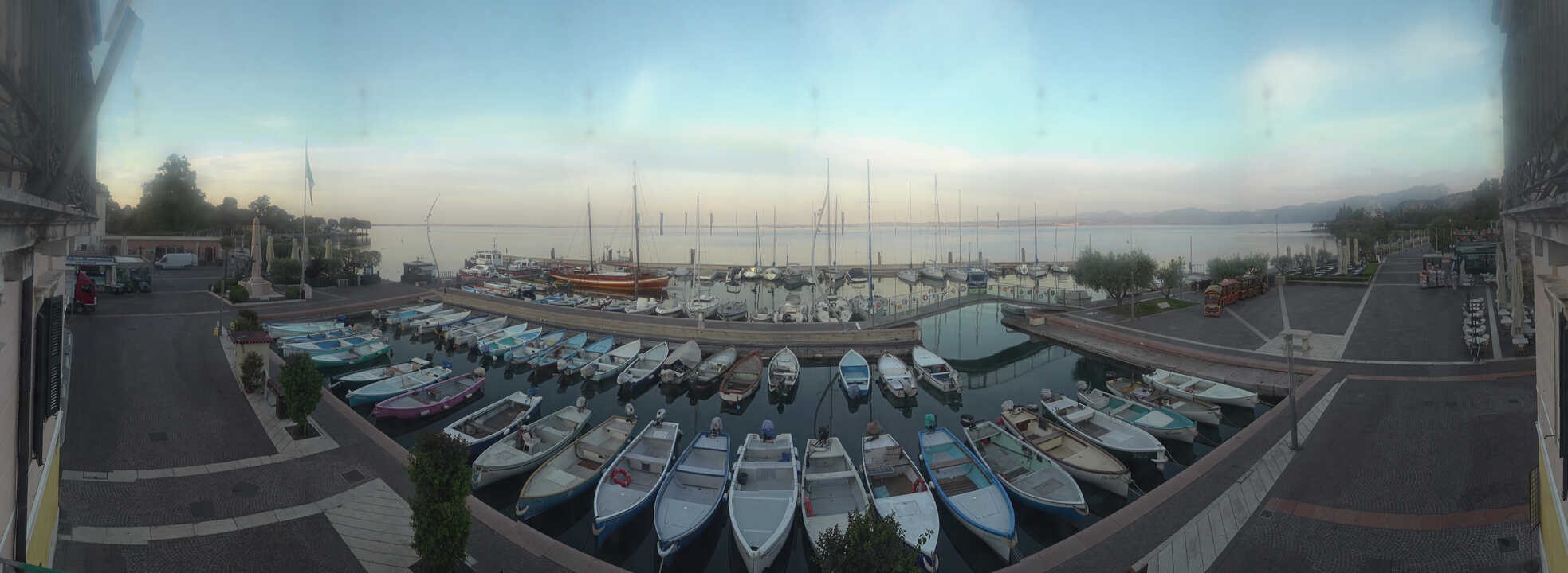 Archived image Webcam Lago di Garda - Harbour of Bardolino