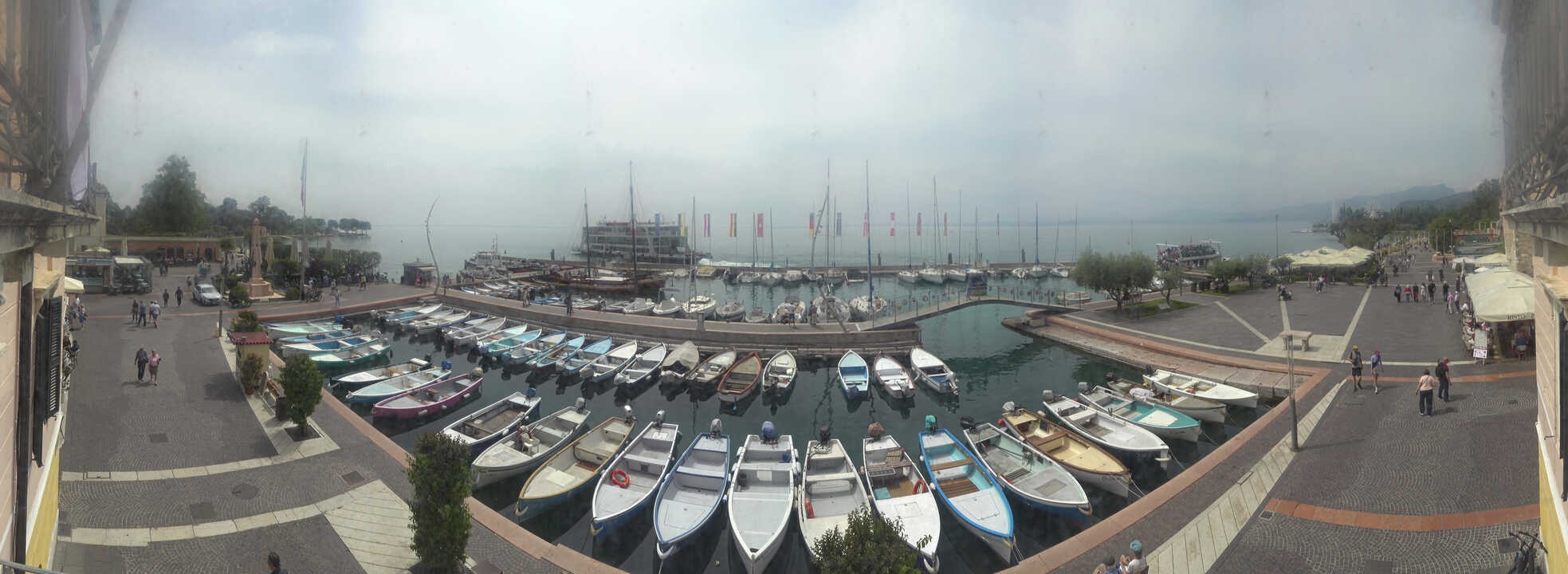 Archived image Webcam Lago di Garda - Harbour of Bardolino
