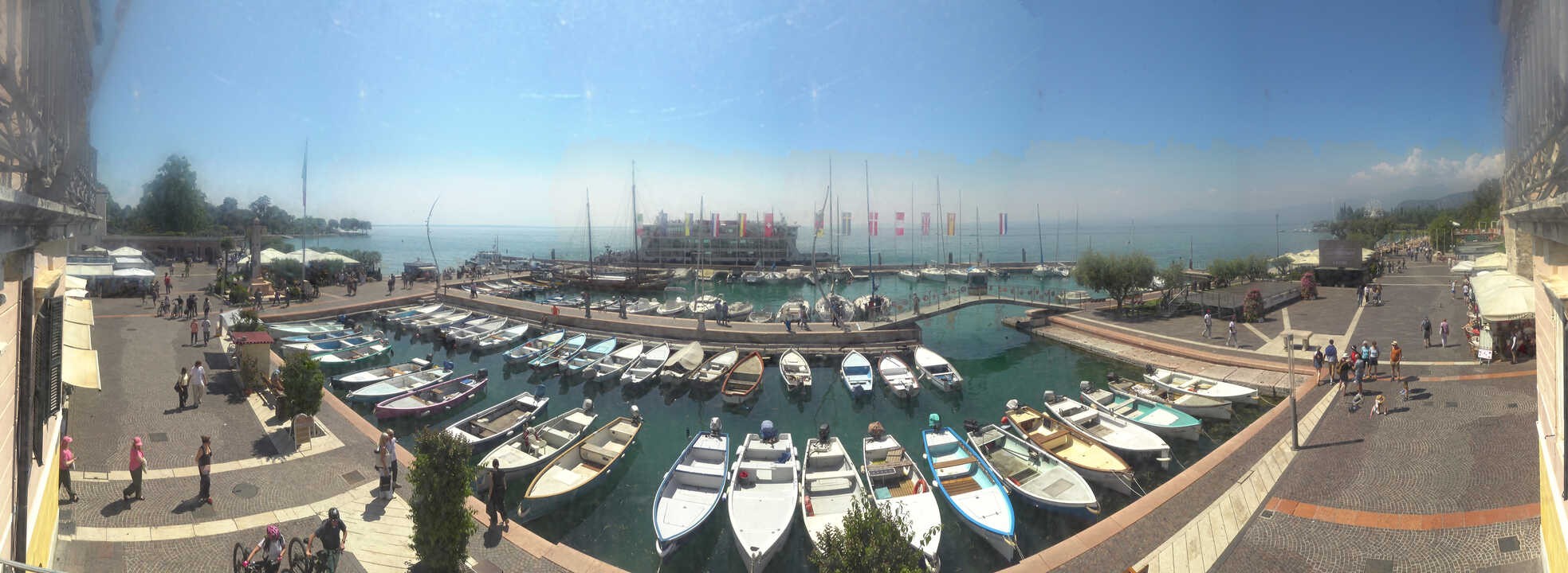 Archiv Foto Webcam Gardasee - Bardolino Hafen