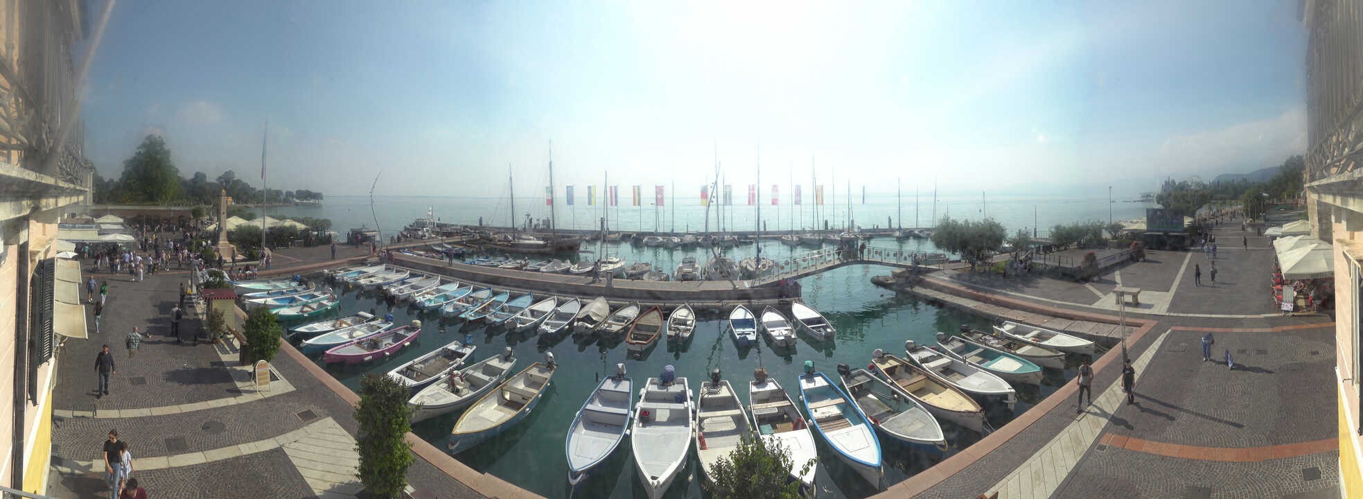 Archiv Foto Webcam Gardasee - Bardolino Hafen