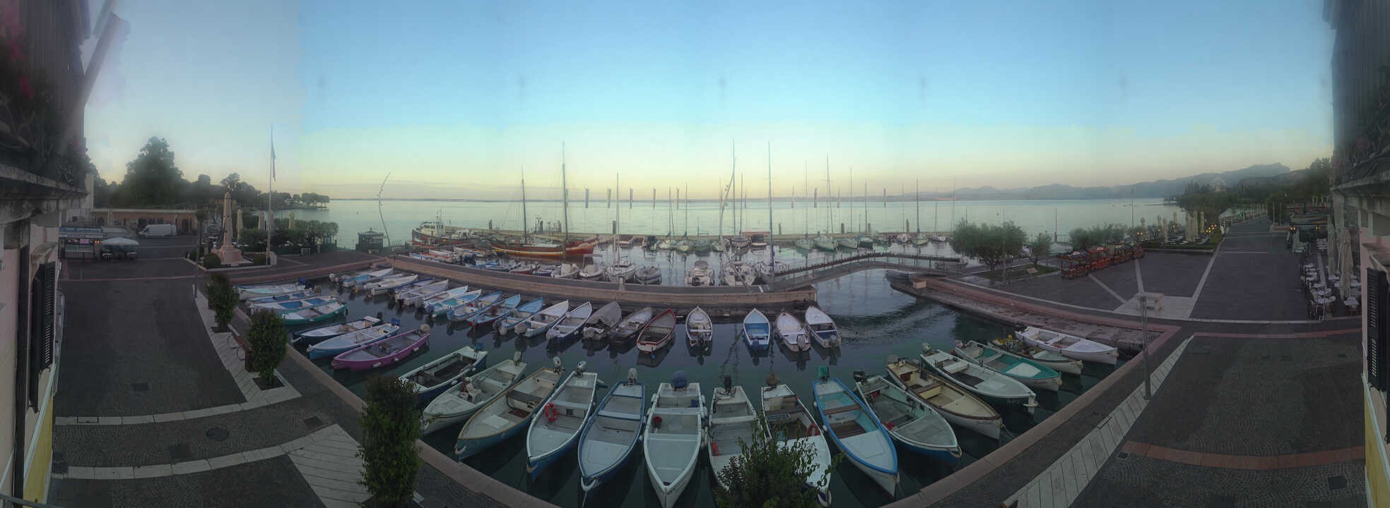 Archived image Webcam Lago di Garda - Harbour of Bardolino