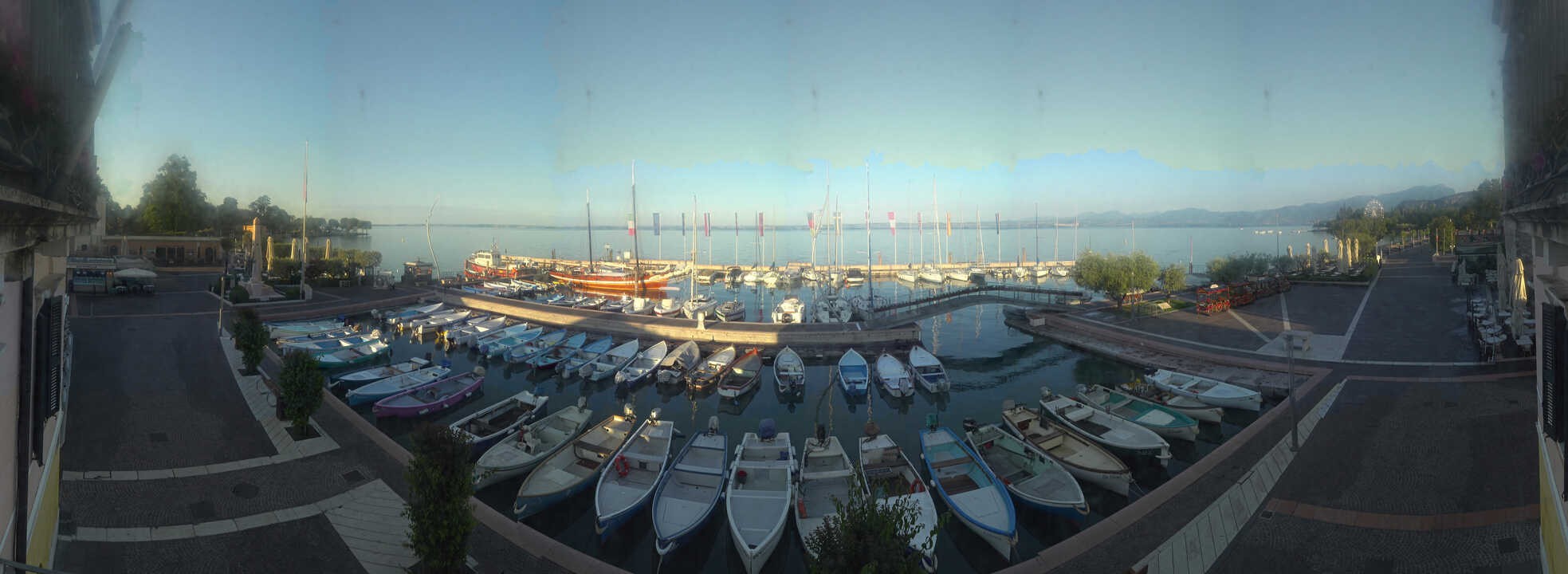 Archived image Webcam Lago di Garda - Harbour of Bardolino