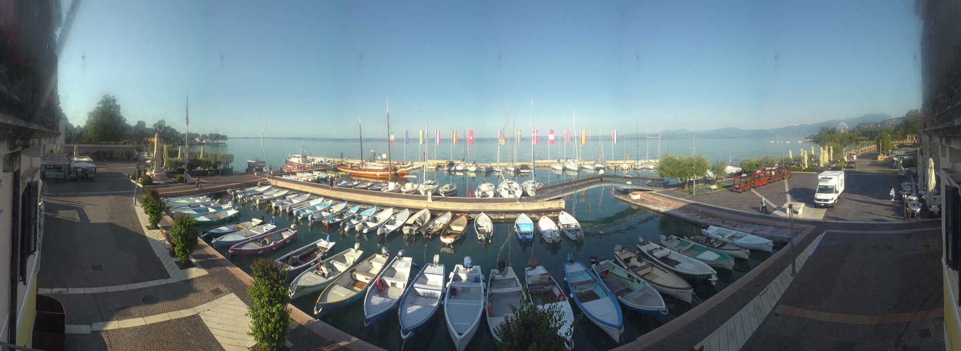 Archived image Webcam Lago di Garda - Harbour of Bardolino
