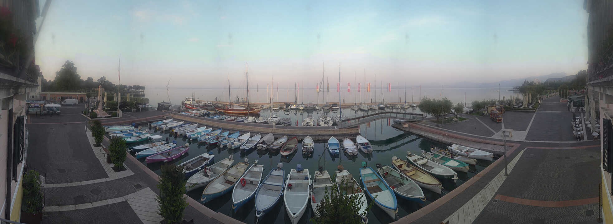 Archived image Webcam Lago di Garda - Harbour of Bardolino