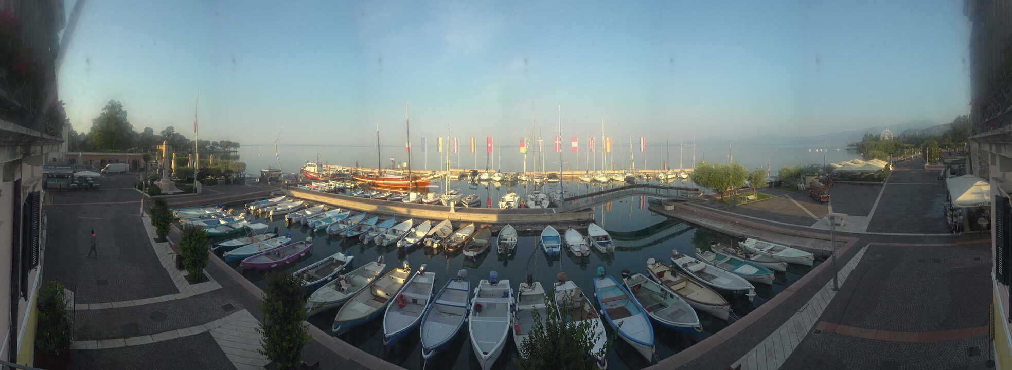 Archived image Webcam Lago di Garda - Harbour of Bardolino