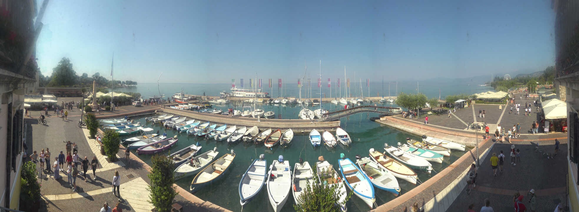 Archived image Webcam Lago di Garda - Harbour of Bardolino