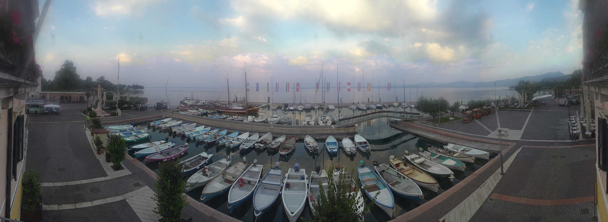 Archived image Webcam Lago di Garda - Harbour of Bardolino
