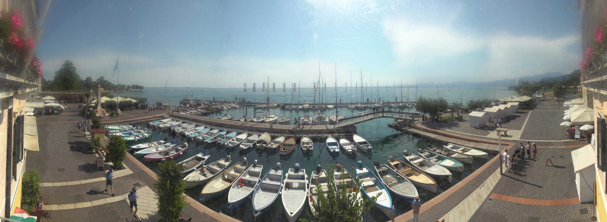 Archiv Foto Webcam Gardasee - Bardolino Hafen
