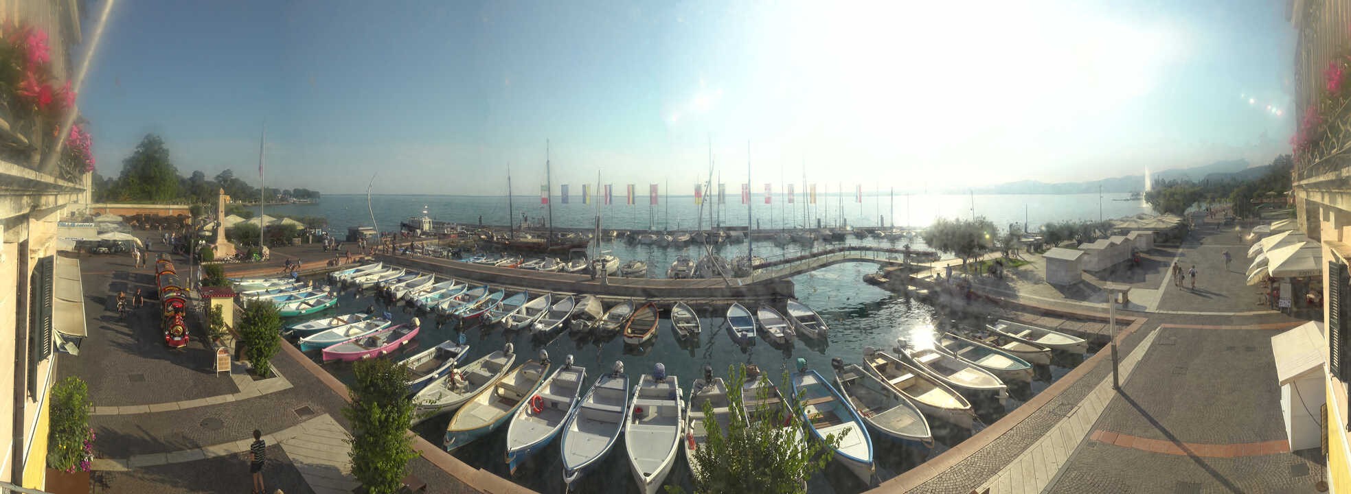 Archiv Foto Webcam Gardasee - Bardolino Hafen