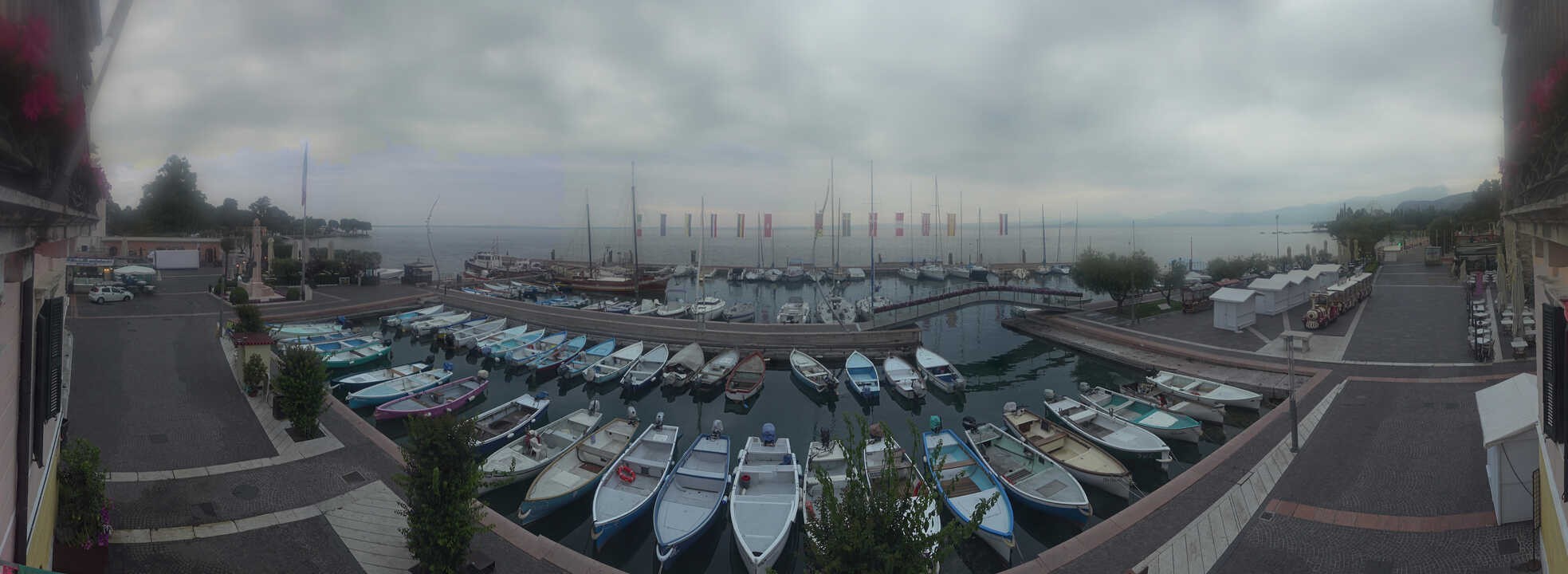Archiv Foto Webcam Gardasee - Bardolino Hafen