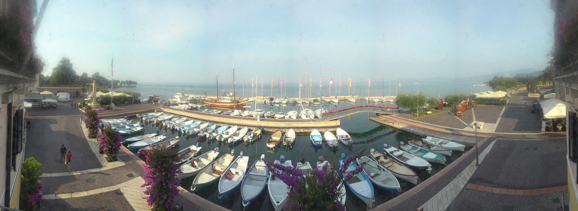 Archiv Foto Webcam Gardasee - Bardolino Hafen
