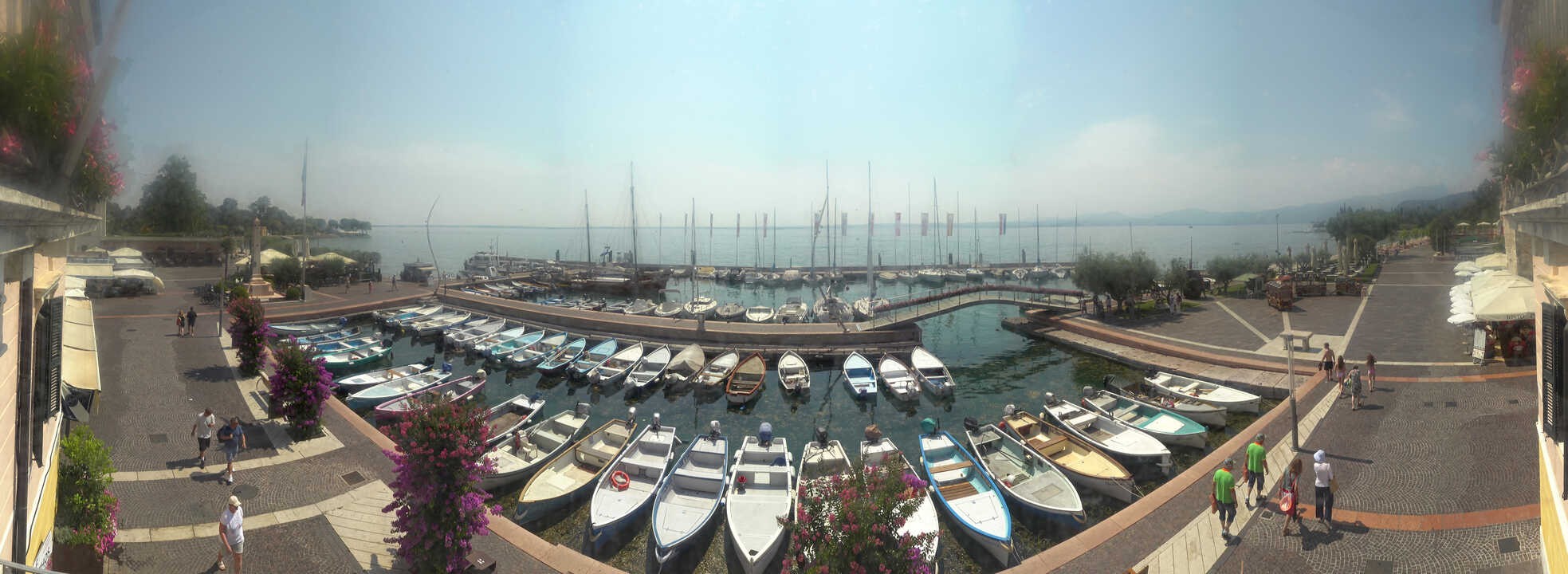 Archiv Foto Webcam Gardasee - Bardolino Hafen
