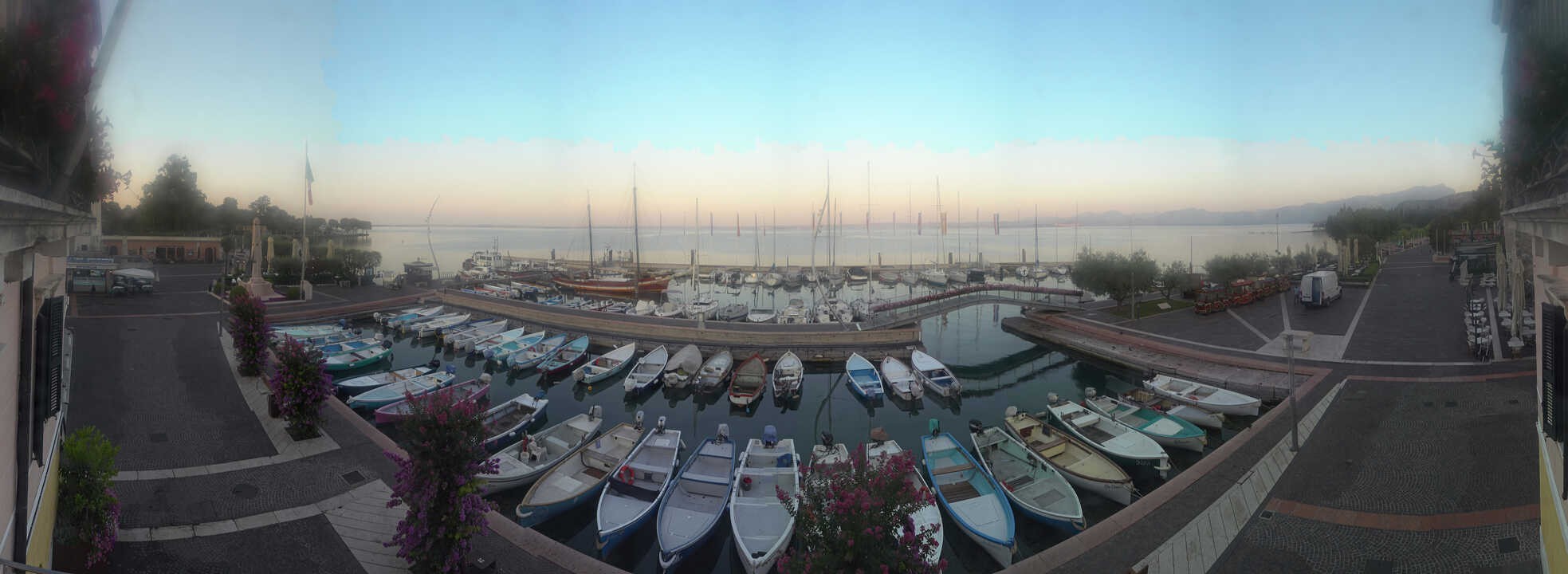 Archived image Webcam Lago di Garda - Harbour of Bardolino