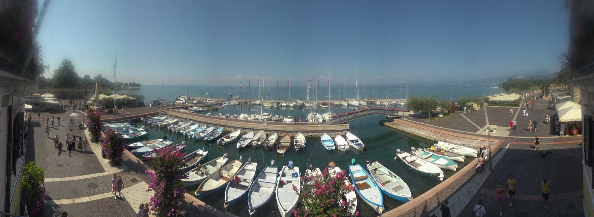 Archived image Webcam Lago di Garda - Harbour of Bardolino