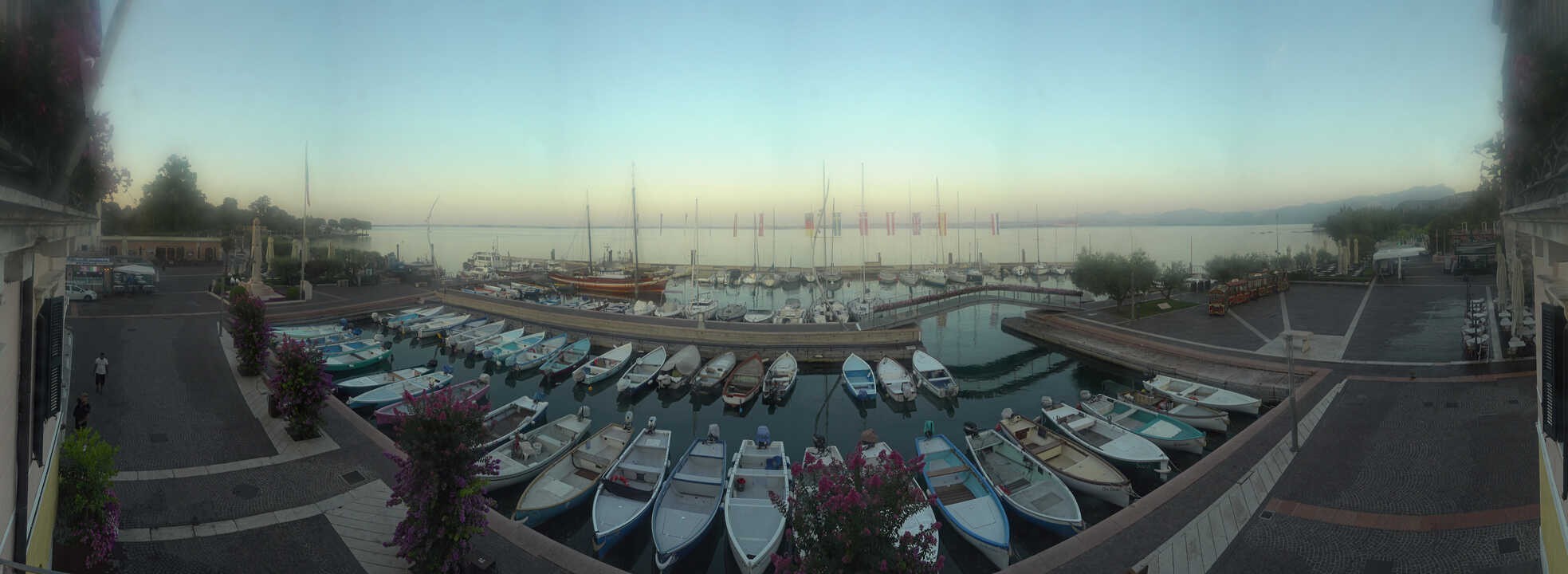 Archived image Webcam Lago di Garda - Harbour of Bardolino