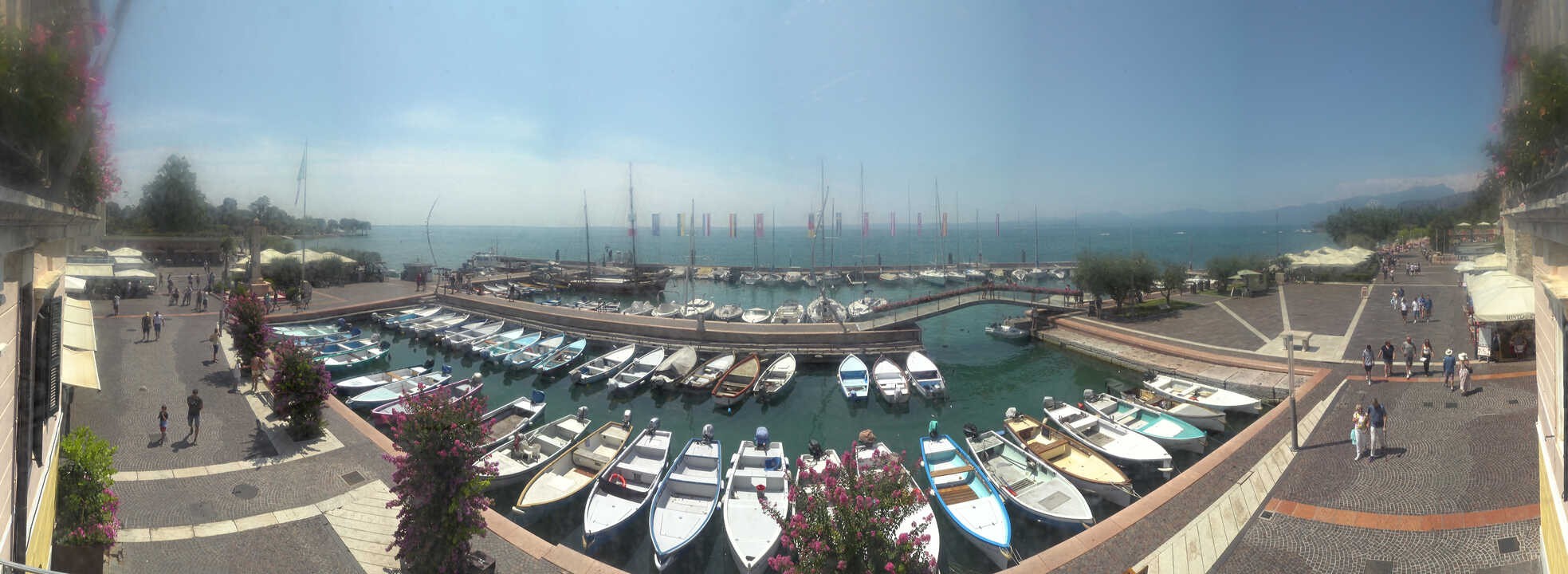 Archiv Foto Webcam Gardasee - Bardolino Hafen