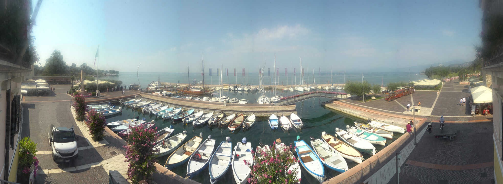 Archiv Foto Webcam Gardasee - Bardolino Hafen
