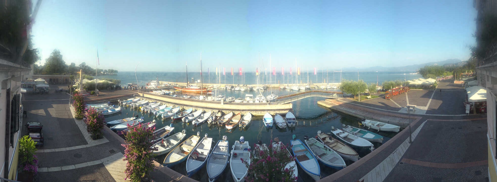 Archiv Foto Webcam Gardasee - Bardolino Hafen