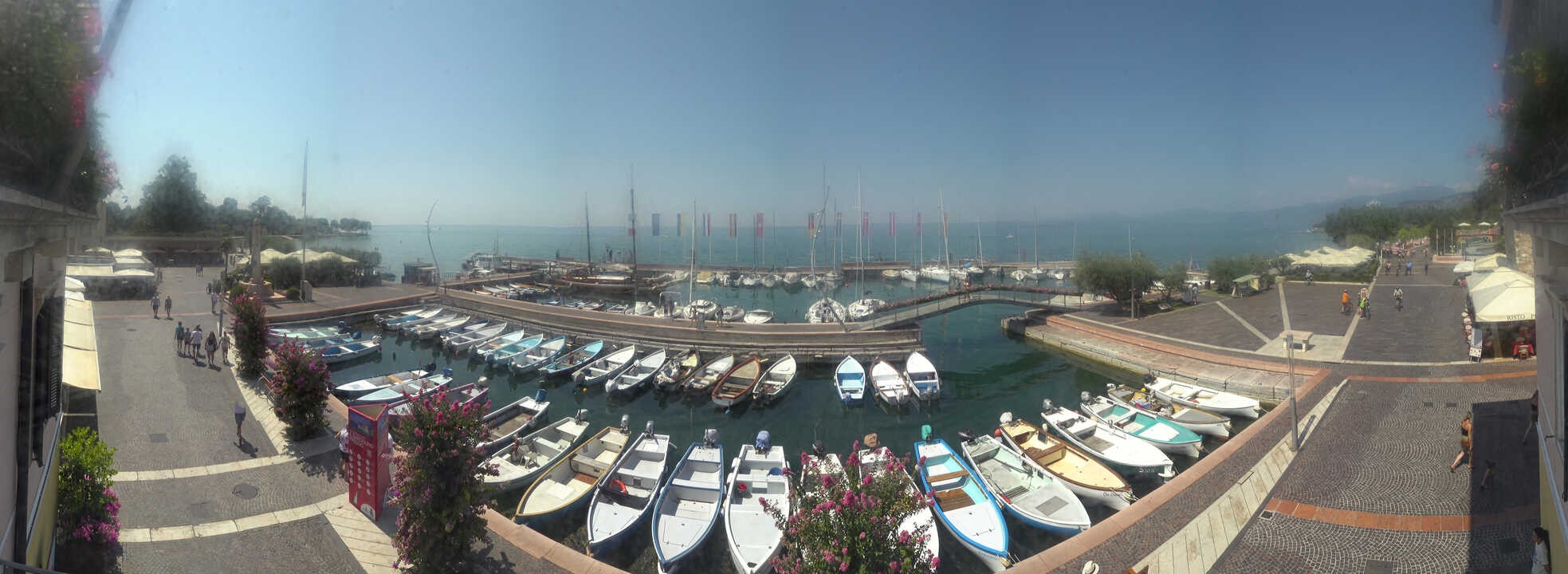 Archiv Foto Webcam Gardasee - Bardolino Hafen