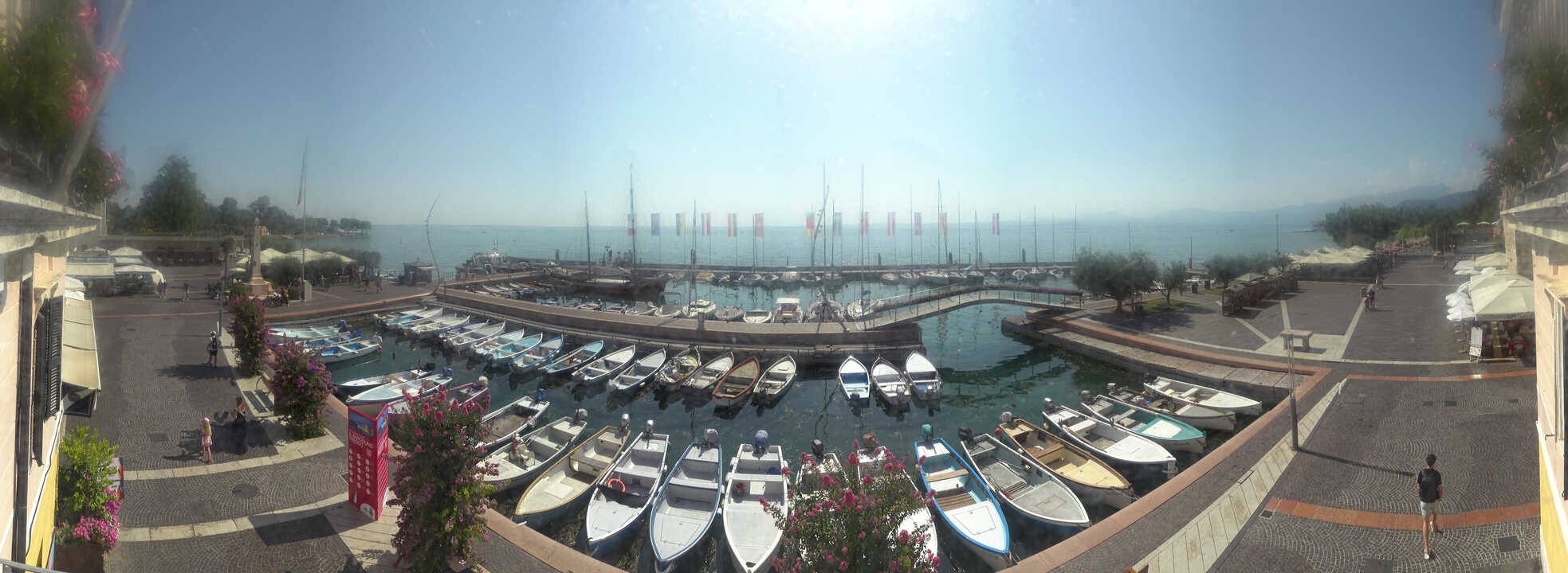 Archiv Foto Webcam Gardasee - Bardolino Hafen