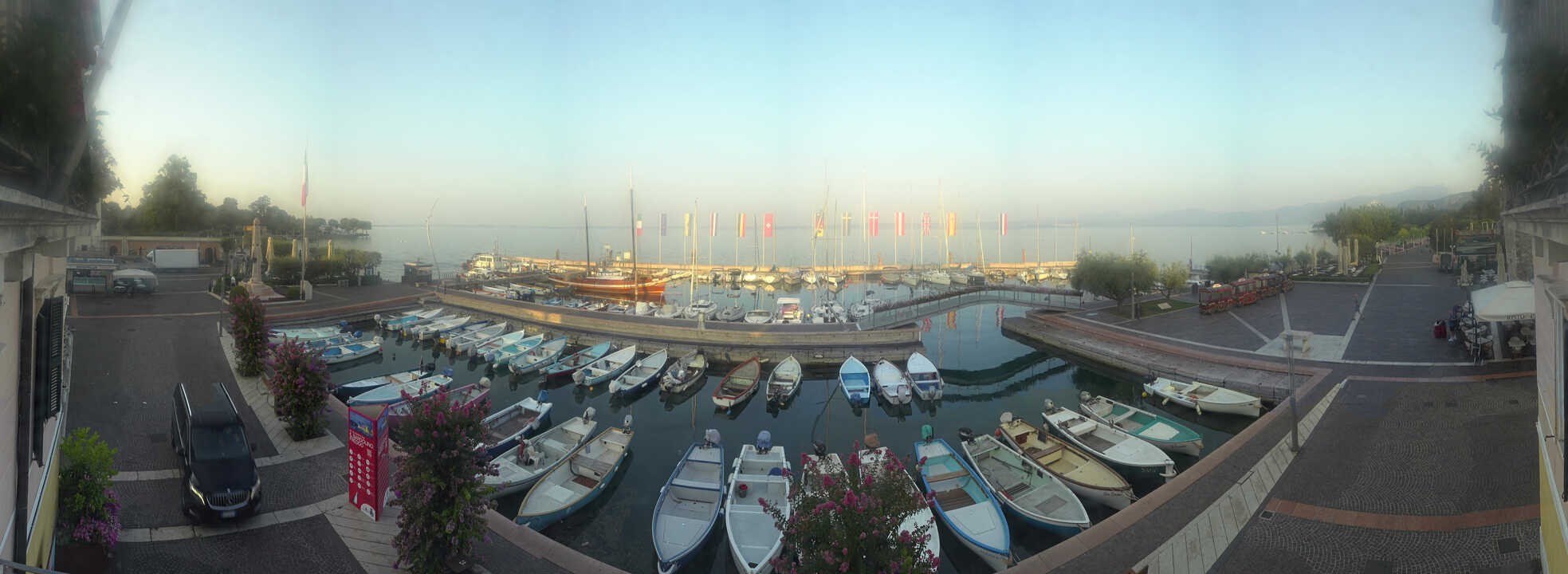 Archiv Foto Webcam Gardasee - Bardolino Hafen