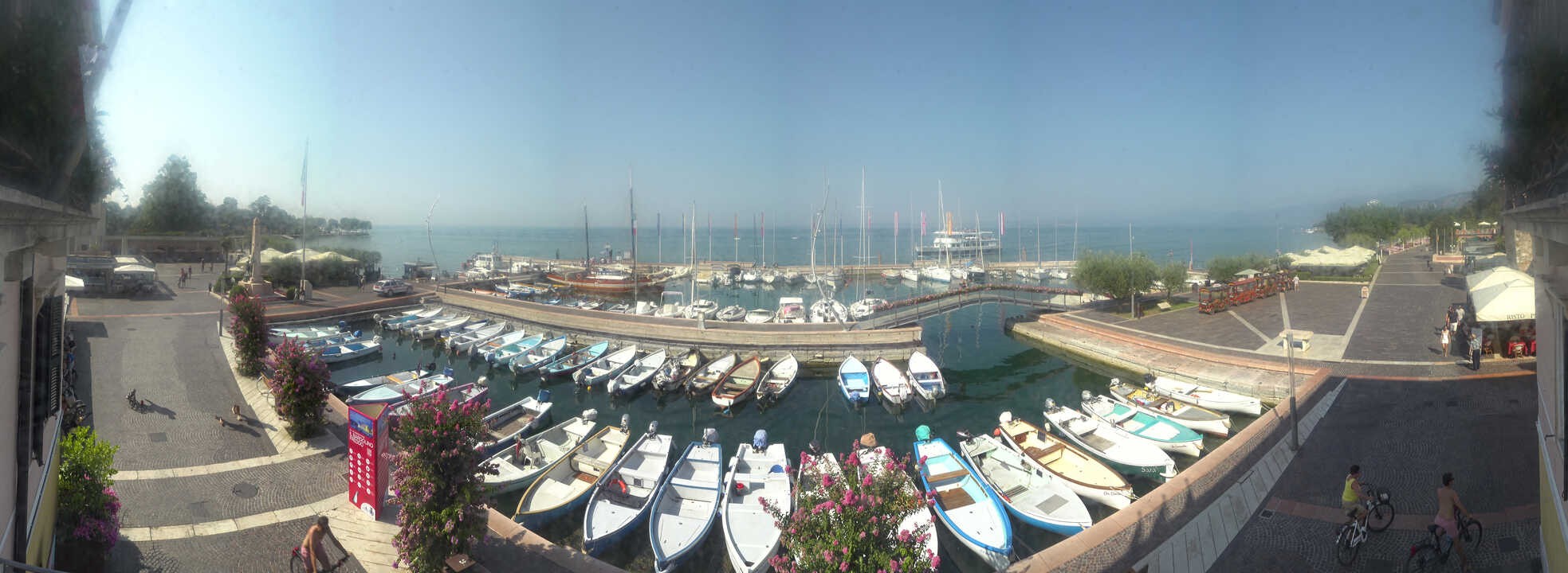 Archiv Foto Webcam Gardasee - Bardolino Hafen