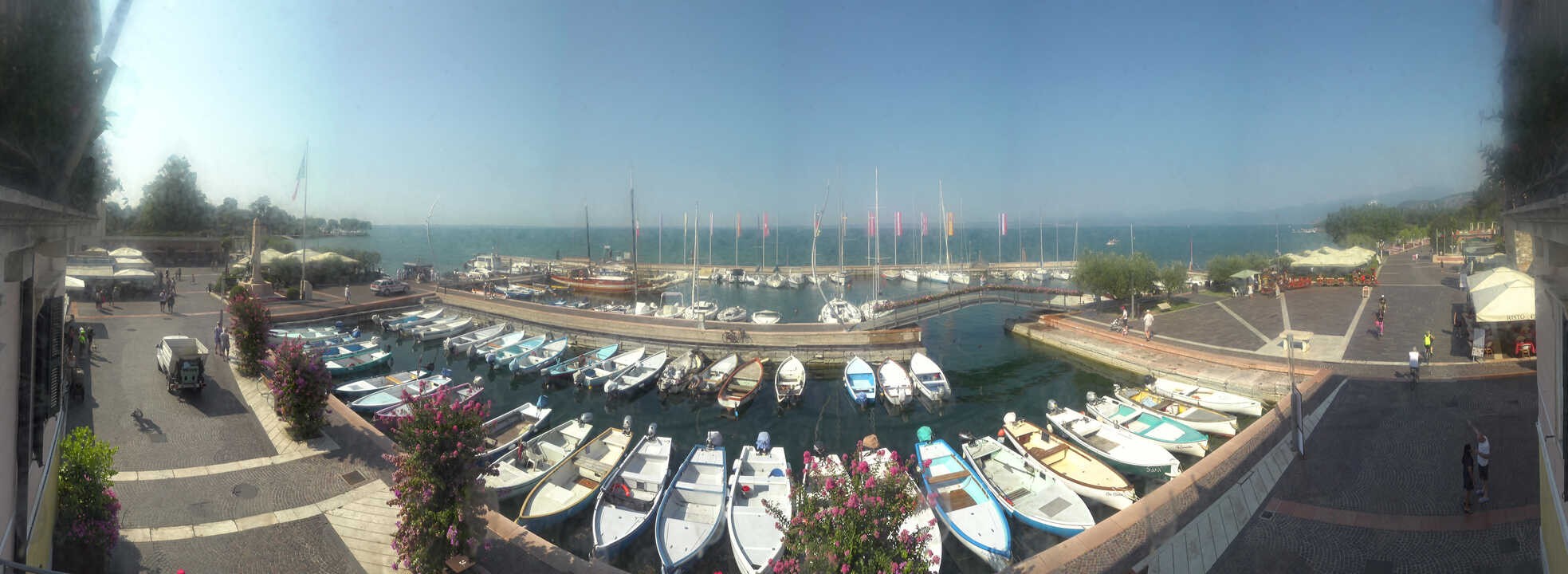 Archiv Foto Webcam Gardasee - Bardolino Hafen