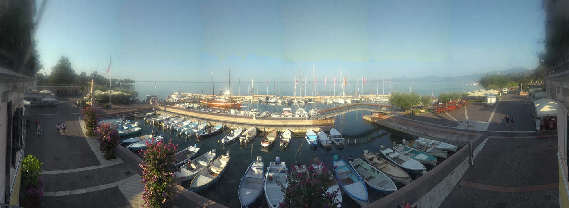 Archiv Foto Webcam Gardasee - Bardolino Hafen
