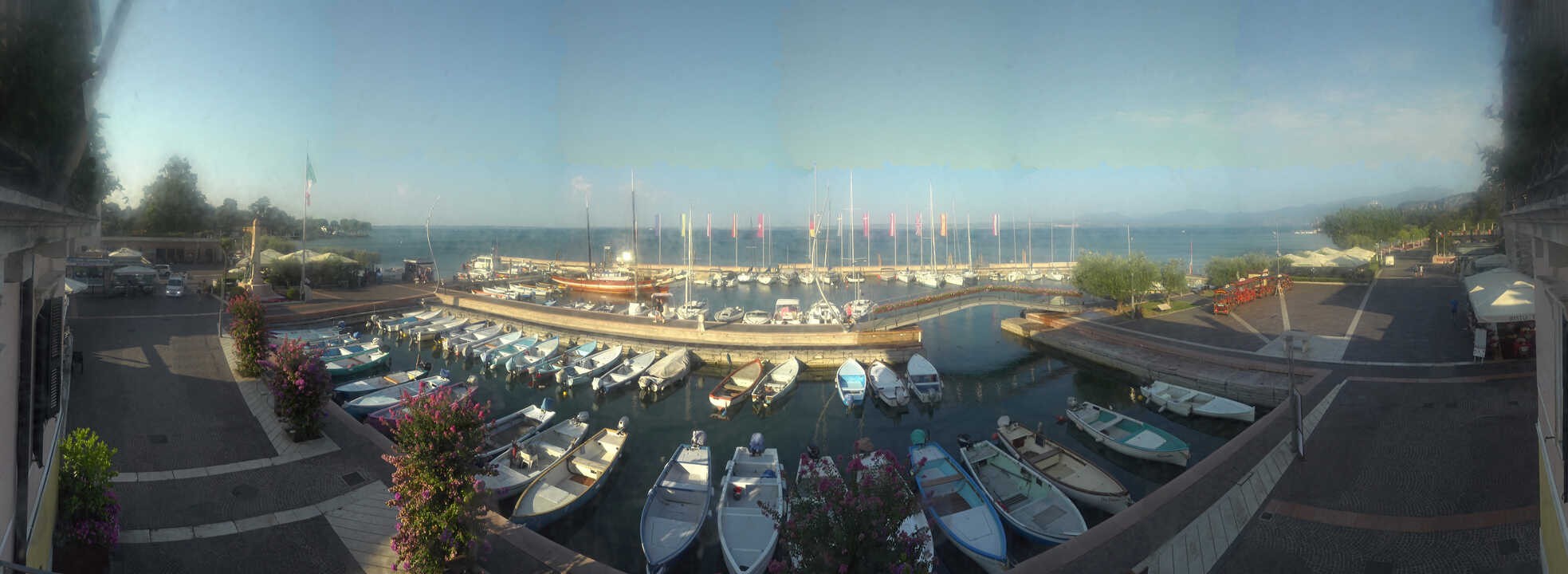 Archived image Webcam Lago di Garda - Harbour of Bardolino