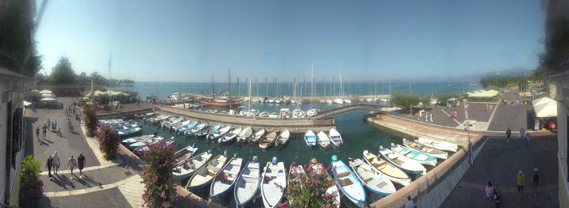 Archived image Webcam Lago di Garda - Harbour of Bardolino