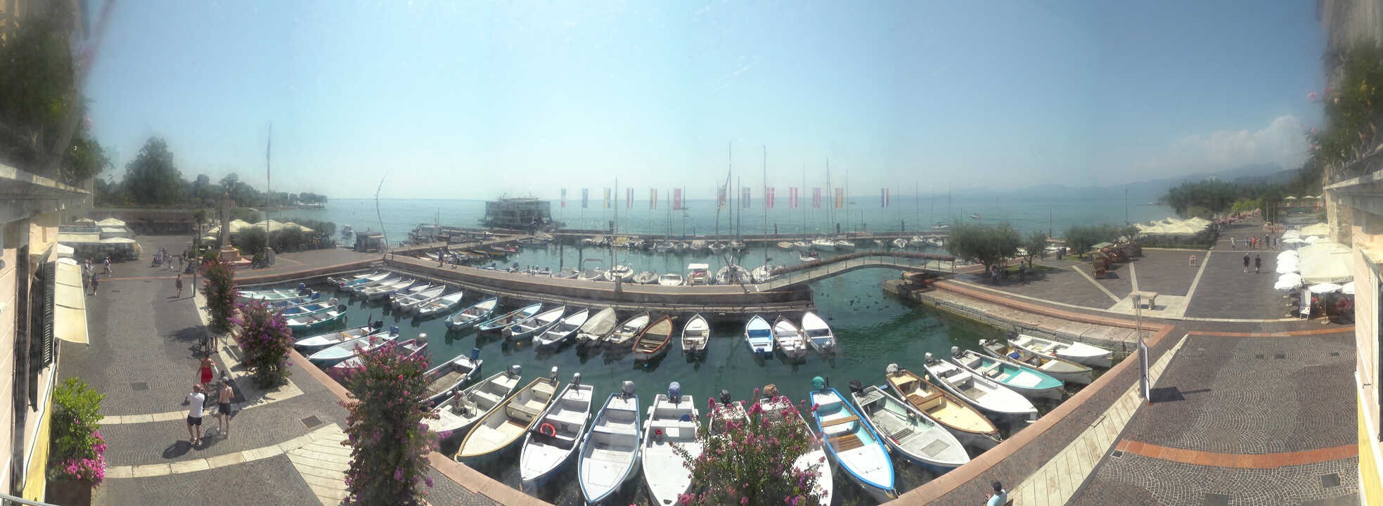 Archived image Webcam Lago di Garda - Harbour of Bardolino