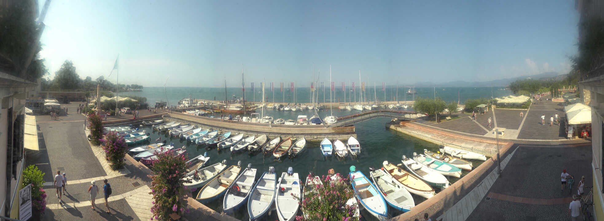 Archiv Foto Webcam Gardasee - Bardolino Hafen