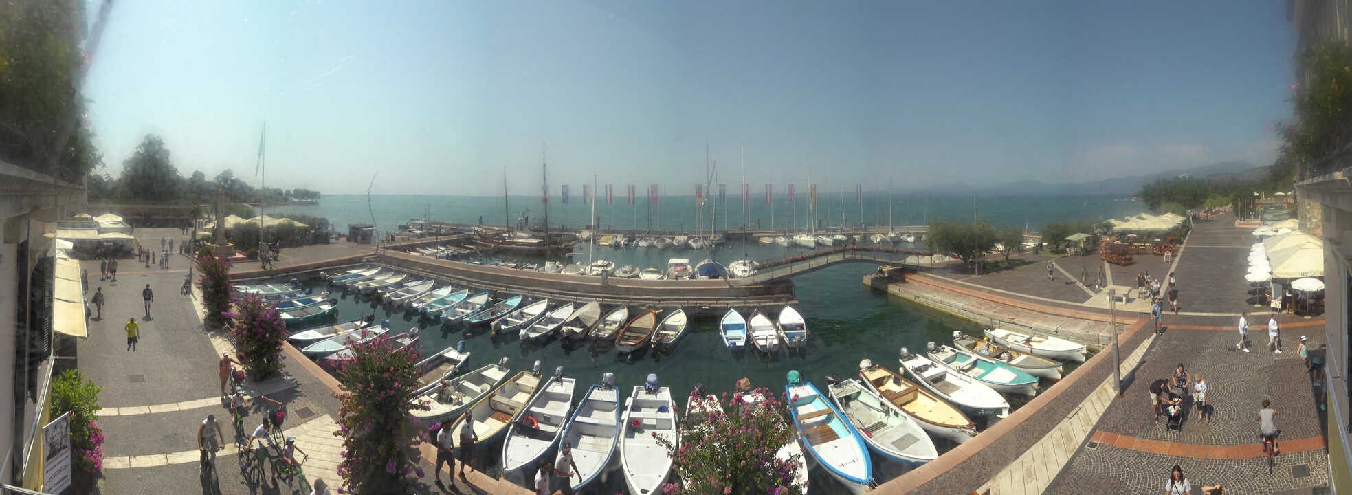 Archiv Foto Webcam Gardasee - Bardolino Hafen