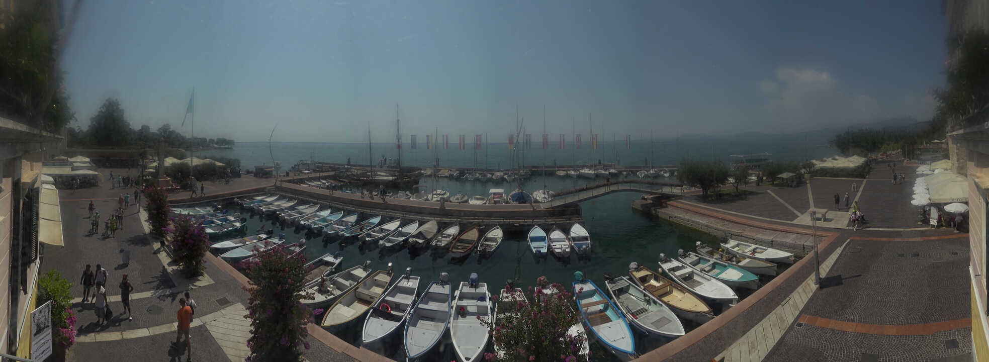 Archiv Foto Webcam Gardasee - Bardolino Hafen