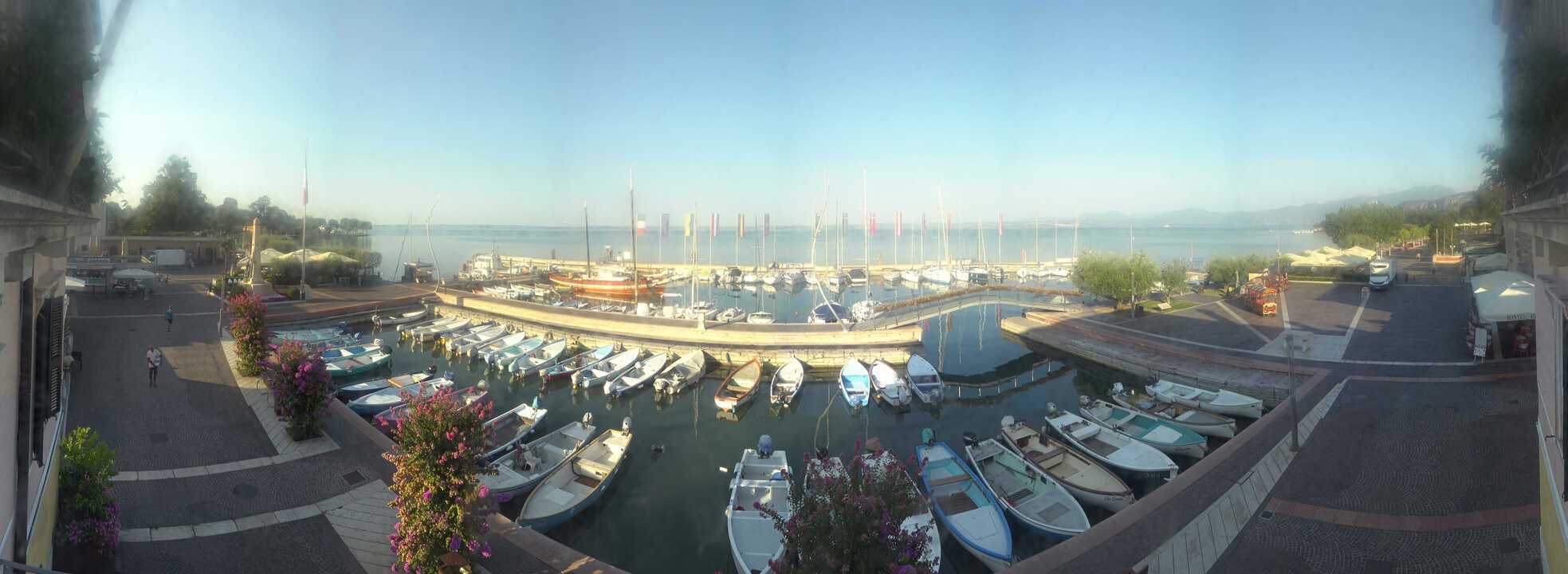 Archiv Foto Webcam Gardasee - Bardolino Hafen