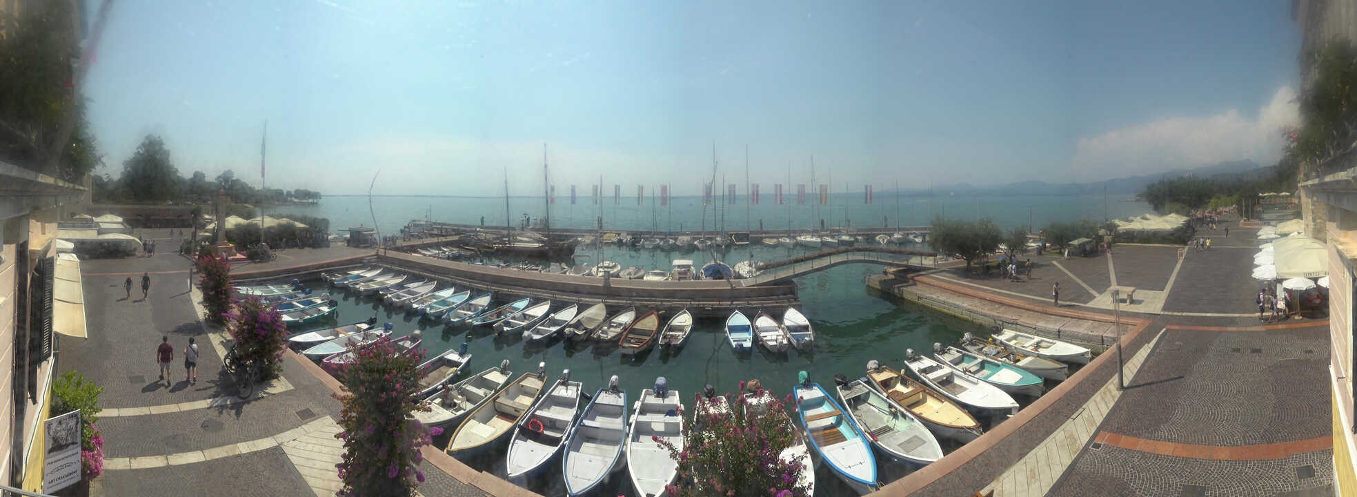 Archiv Foto Webcam Gardasee - Bardolino Hafen