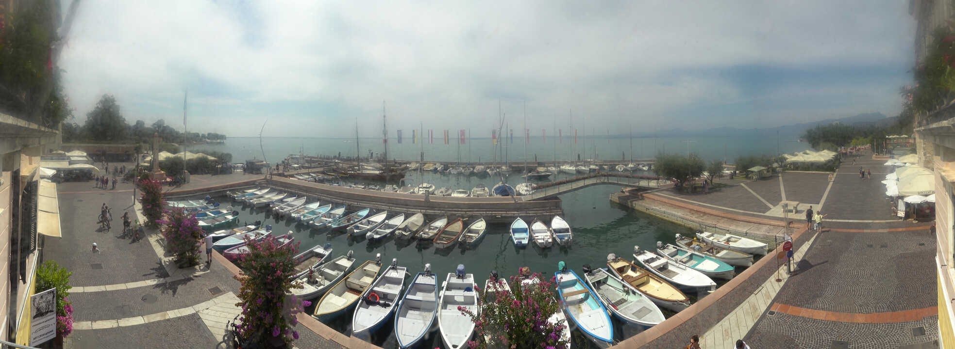 Archiv Foto Webcam Gardasee - Bardolino Hafen