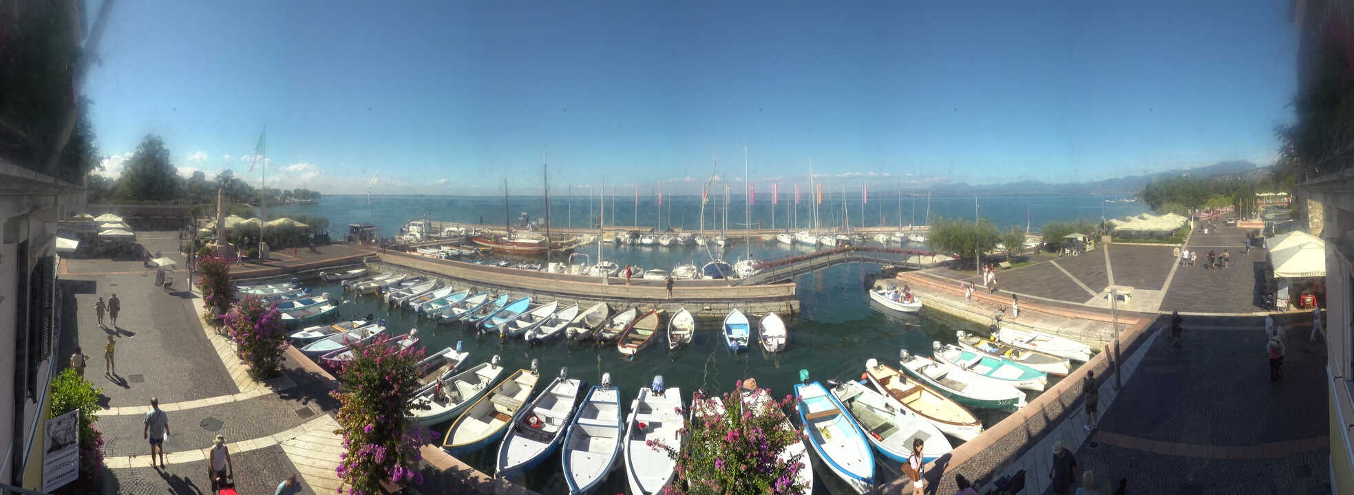 Archiv Foto Webcam Gardasee - Bardolino Hafen