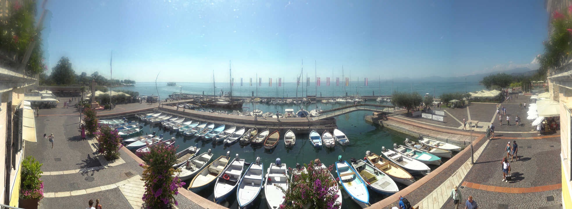 Archived image Webcam Lago di Garda - Harbour of Bardolino